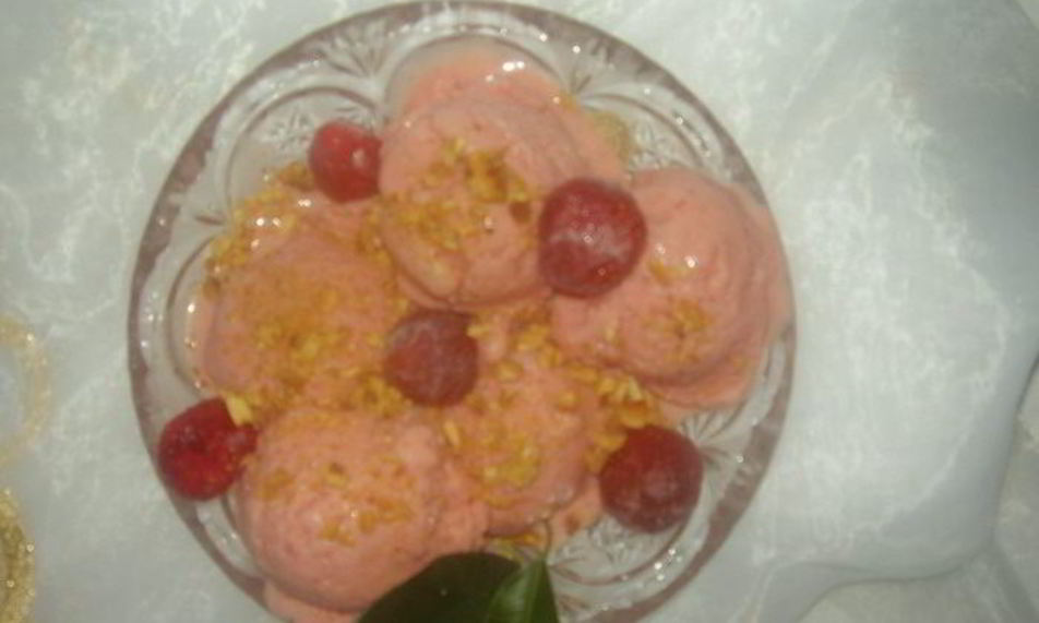 Рецепт сливочно-клубничное мороженое