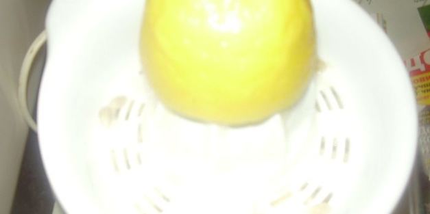 сливочно-клубничное мороженое