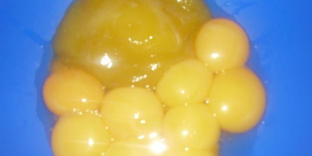 сливочно-клубничное мороженое