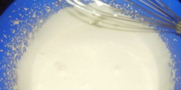 сливочно-клубничное мороженое