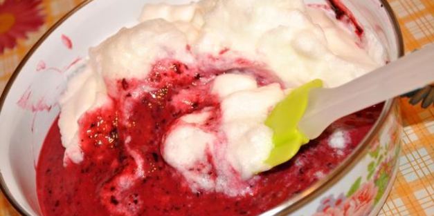 смородиново-йогуртовое мороженое диетическое