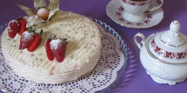 торт-мороженое с безе