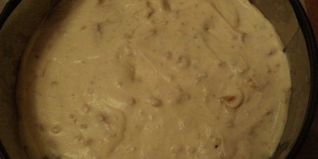 торт-мороженое с меренгой и фруктами