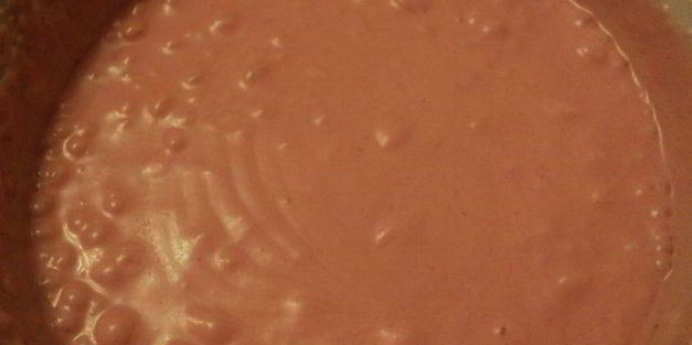 торт-мороженое с меренгой и фруктами