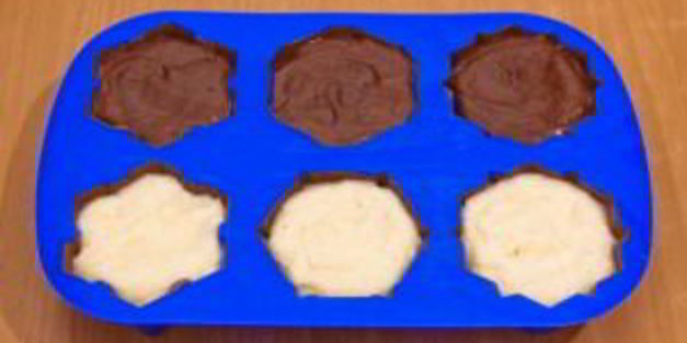 ванильно-шоколадное мороженое в шоколадной глазури