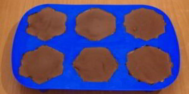 ванильно-шоколадное мороженое в шоколадной глазури