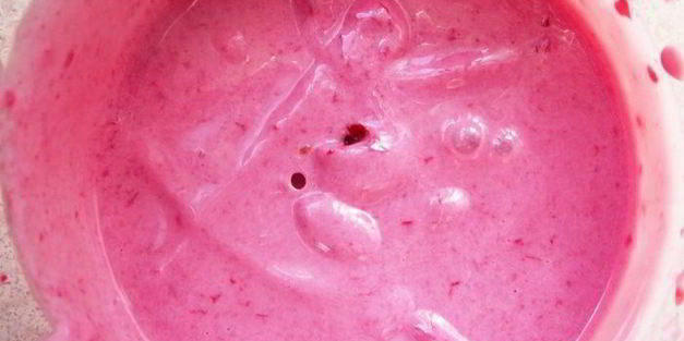 вишневое мороженое с шоколадной стружкой