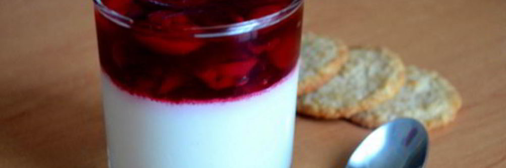 Панна-котта с вишней