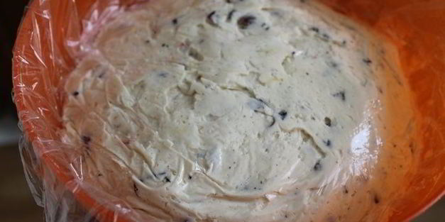 кулич праздничный