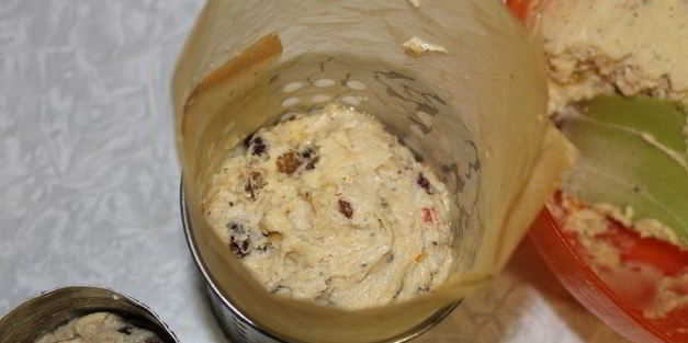 кулич праздничный