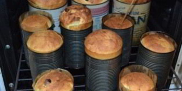 кулич с изюмом на пасху