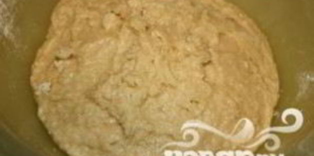 кулич с орехами