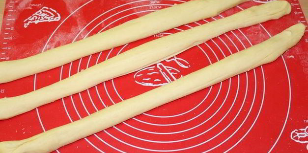 кулич с творожной начинкой