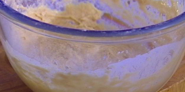 куличи с цукатами и изюмом