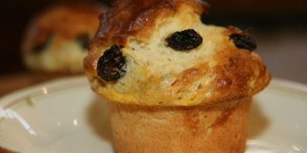 куличи с цукатами и изюмом