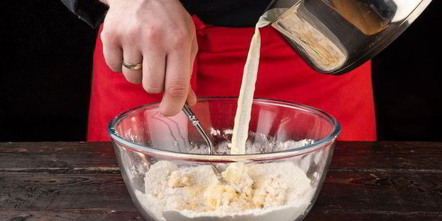 мини-куличи с апельсиновыми цукатами