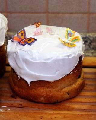 Пасхальный кулич со сметаной