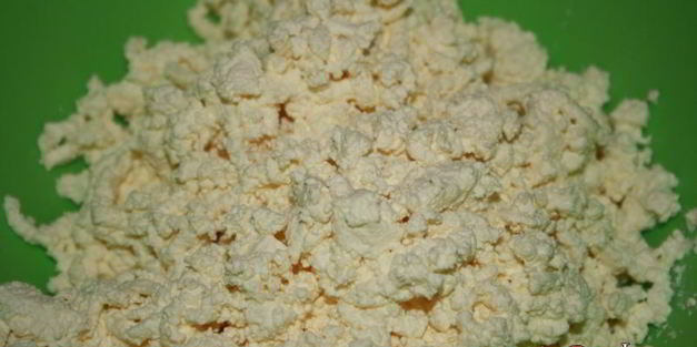 сырая творожная пасха с цукатами и вяленой вишней