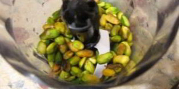 творожная пасха фисташковая