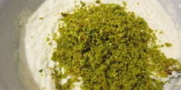 творожная пасха фисташковая