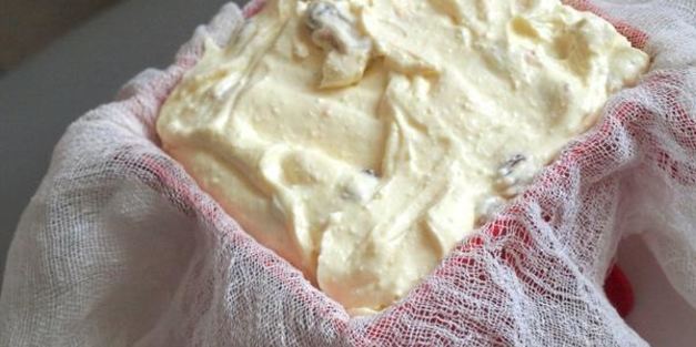 творожная пасха с изюмом и курагой