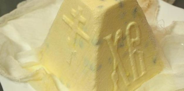 творожная пасха с изюмом и курагой