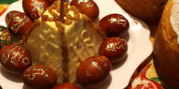 творожная пасха с изюмом и курагой
