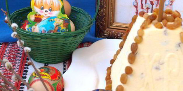 творожная пасха с изюмом и курагой