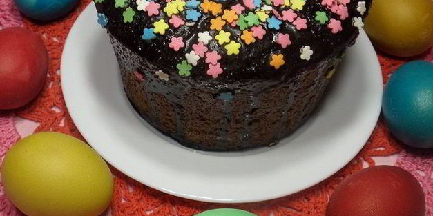 ванильный кулич с сухофруктами