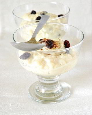 Пудинг из тапиоки с ромом и изюмом