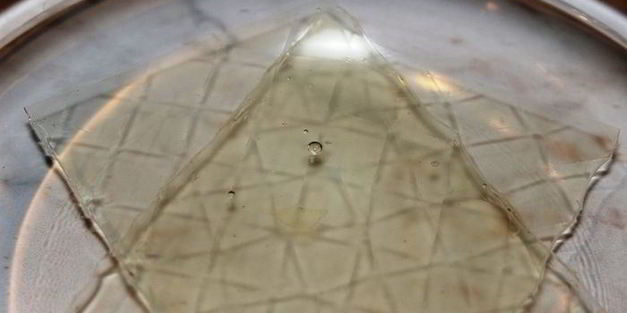 шоколадно-ананасовый десерт с меренгами