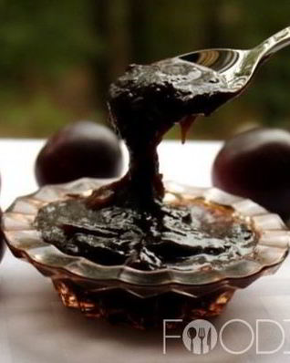 Слива в шоколаде