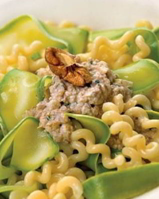 Быстрая лапша с цукини