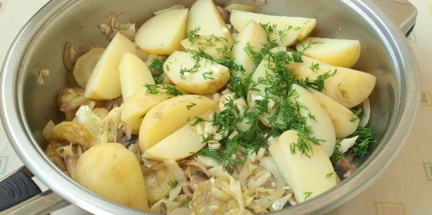 гарнир из картофеля с кабачками и шампиньонами