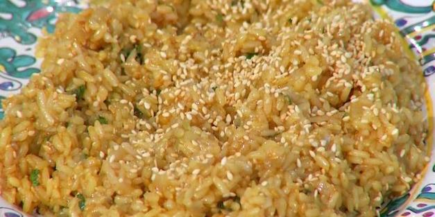 бурый рис с кунжутом