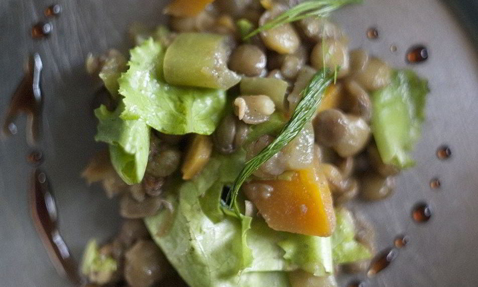Рецепт чечевица с салатными листьями и зеленью укропа