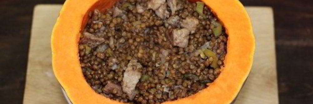 Чечевица со свининой в мультиварке