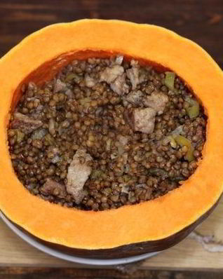 Чечевица со свининой в мультиварке