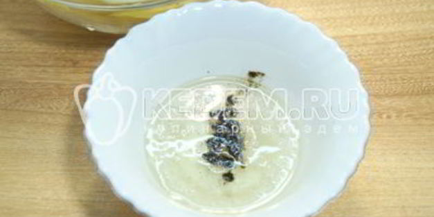 картофель на мангале с салом и луком