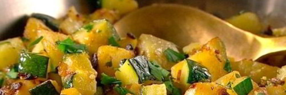 Картофель с кабачками в мультиварке