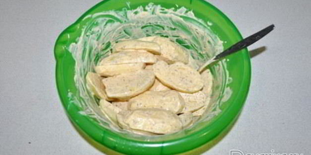 картофель с майонезом в духовке