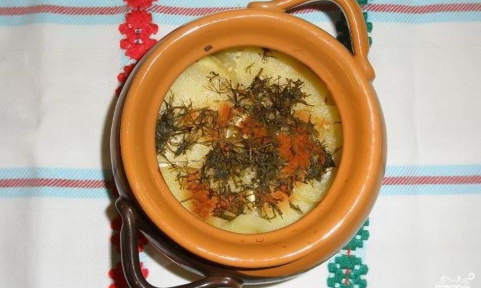 Рецепт картофель со сметаной в горшочках