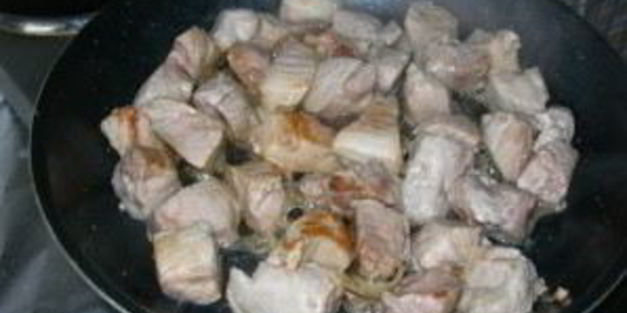 картофель со свининой в мультиварке