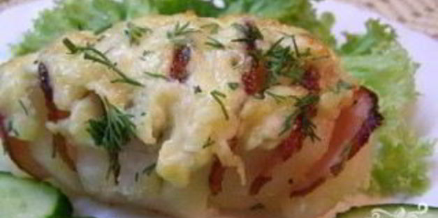 картошка с колбасой и сыром в духовке