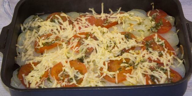 картошка с помидорами и сыром в духовке