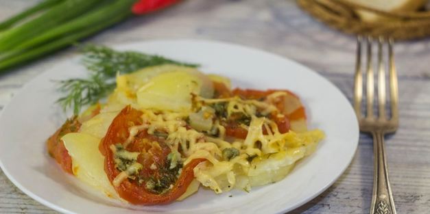картошка с помидорами и сыром в духовке