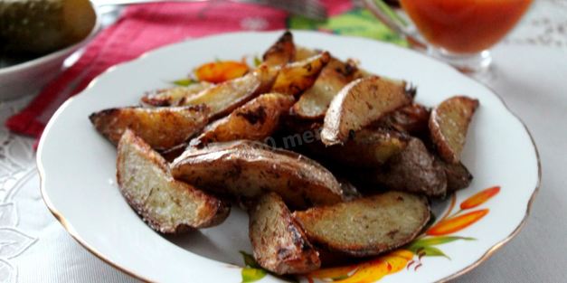 картошка в мундире в духовке