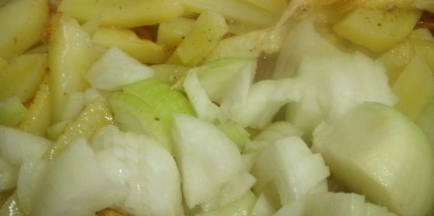 картошка, жаренная на сале с луком