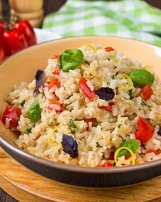 Коричневый рис со сладким перцем