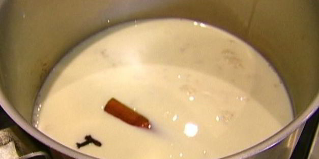 кремовый рис с цитрусовым соусом